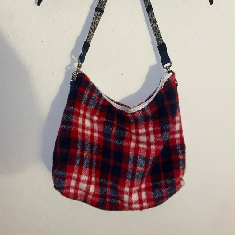 Kavu Fairview Plaid Rope Plush Shoulder Travel Bag Red and Blue Preppy Academia